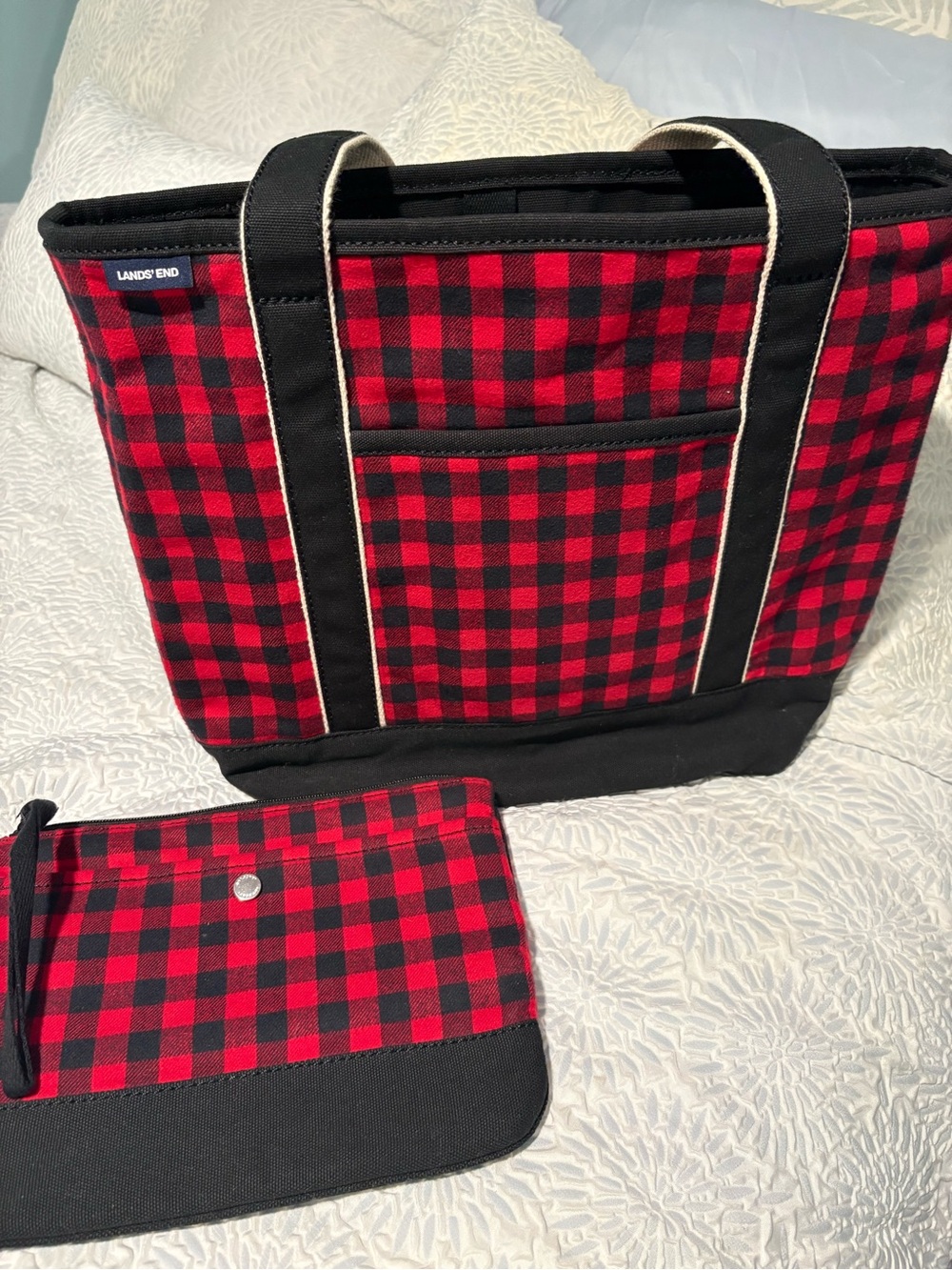 Lands' End Red and Black Buffalo Plaid Winter/holiday Tote w/Matching Pouch incl